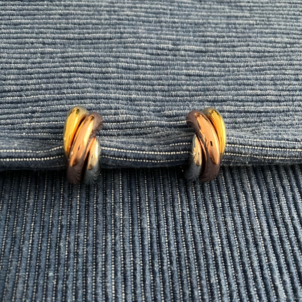 Vintage Joan Rivers Golden Tricolor Hoop Clip-on Earrings